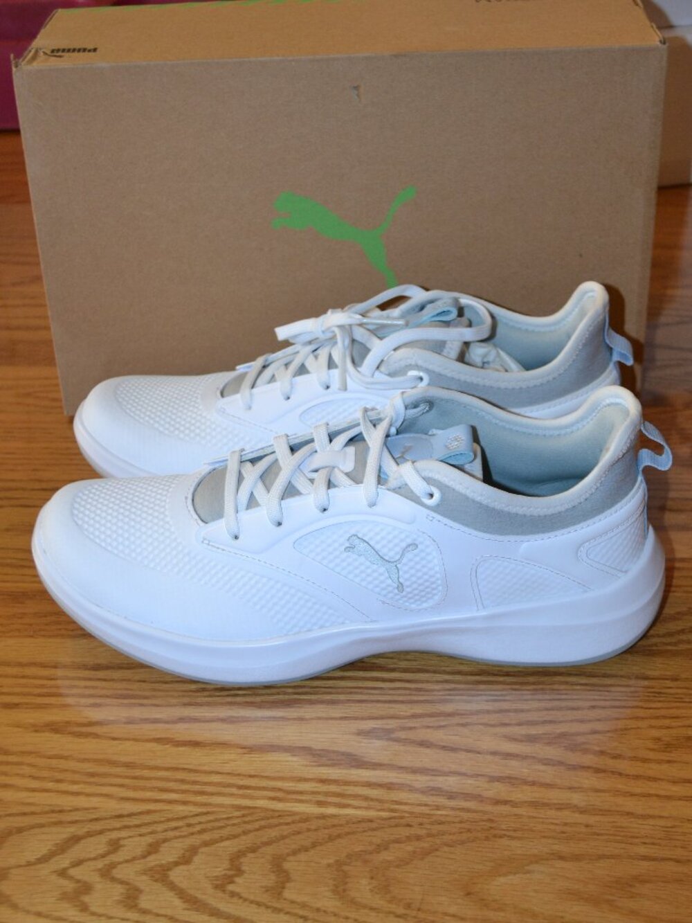 NEW Women's Puma Ignite Malibu Spikeless Golf Shoes White/Silver Size 9.5